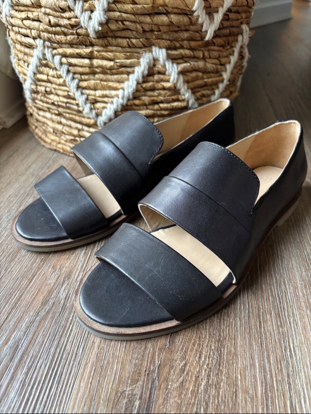 Elk Black Leather Double-Band Open-Toe Sandals 39